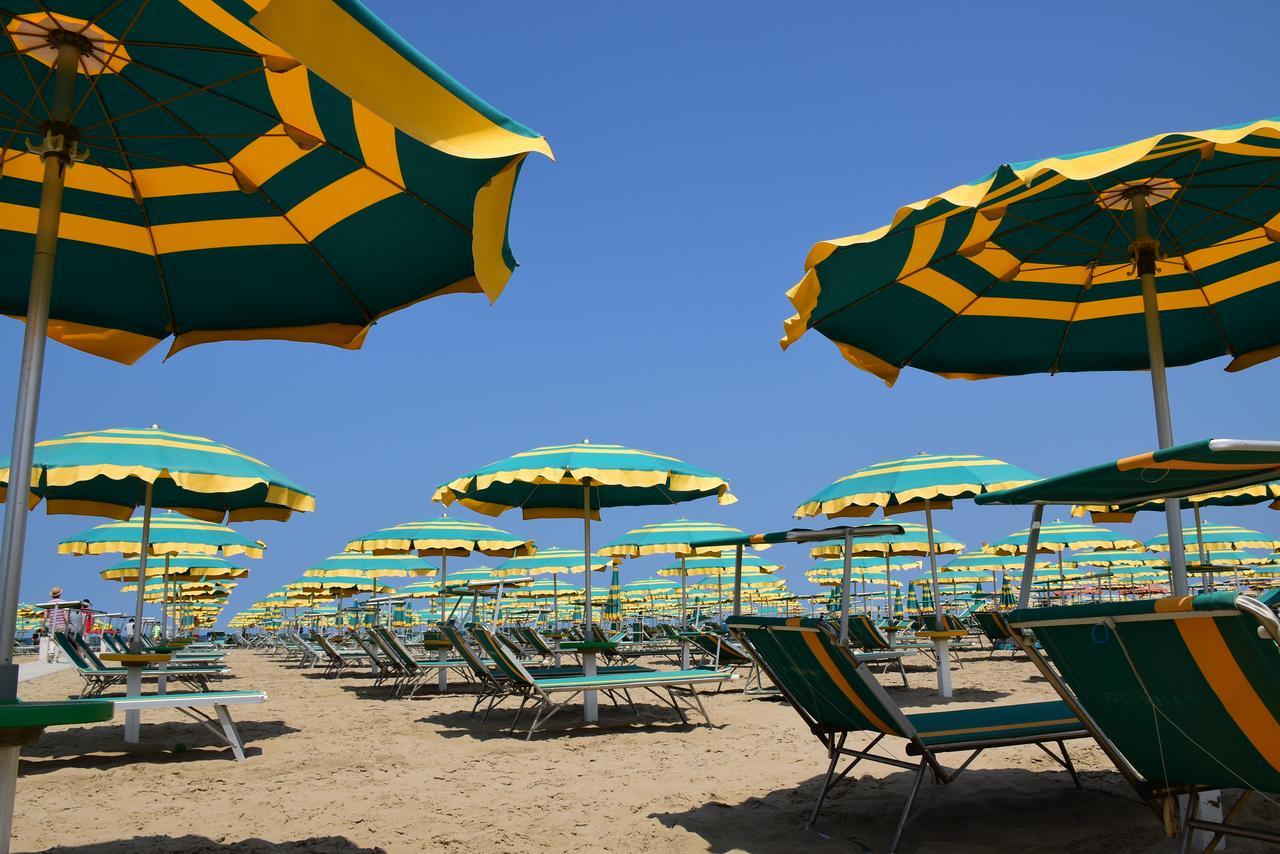 Hotel Houston Rimini Eksteriør bilde